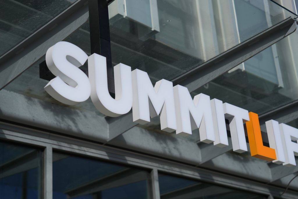 business sign outdoors for Summitlife